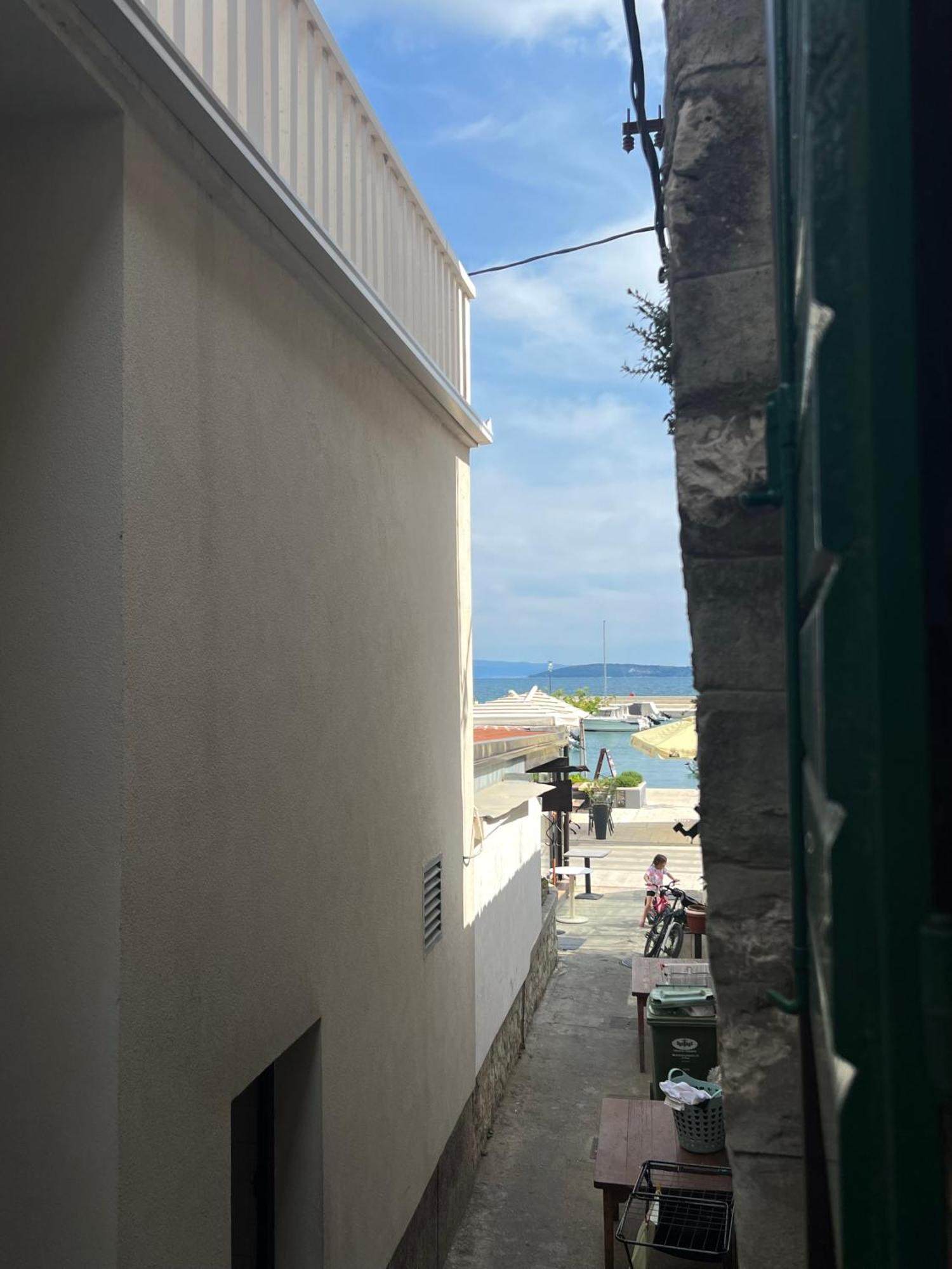 Apartman Lucijan Kastela Exterior photo